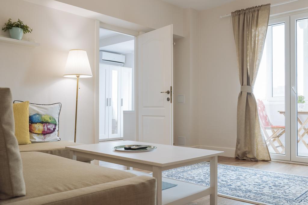 River View - Old City Apartment Bucarest Extérieur photo